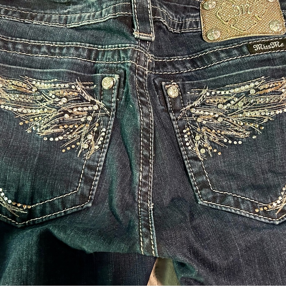 Miss Me Jeans DARK blue rhinestone angel wing detail - Signature Slim Boot, 28